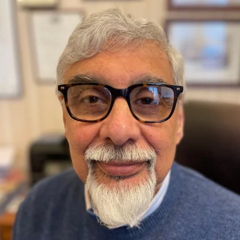 Portrait of Dr Riadh Abed